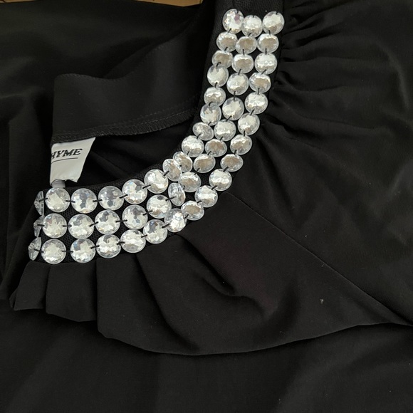 ANOTHER THYME CRYSTAL  LIKE  NECKLINE DRESS - Picture 5 of 8